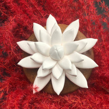 Load image into Gallery viewer, Anoq Lotus Broadcast Diffuser