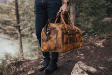 Load image into Gallery viewer, 45L Delani leather duffle