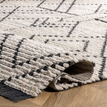 Load image into Gallery viewer, Carlina Modern Geometric Soft Shag Fringe Area Rug 5' 3" x 7' 6" in beige and black