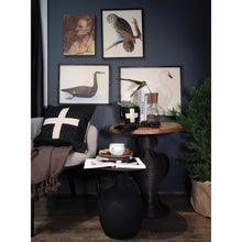 Load image into Gallery viewer, Sculpted Metal Wire Table