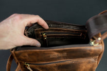 Load image into Gallery viewer, Buffalo Leather Toiletry Bag
