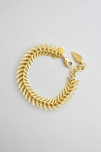 Load image into Gallery viewer, 18k gold plated fishtail bracelet 
