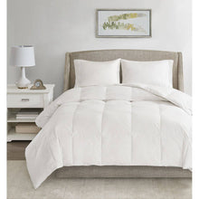 Load image into Gallery viewer, Olliix - All-Season Down Comforter with 100% Down in Center
