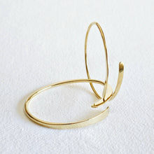 Load image into Gallery viewer, Brass simple wire thread bangle bracelet
