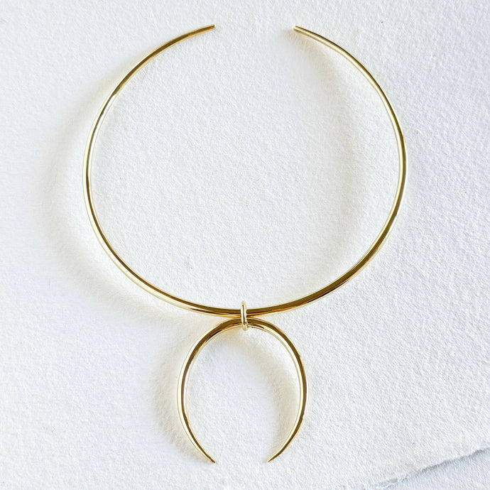 Bisjoux - Solid brass mooth minimal collar arc claw necklace