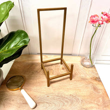 Load image into Gallery viewer, Gold iron bookstand or eisel 
