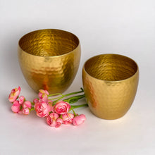 Load image into Gallery viewer, Two gold hammered pots
