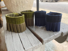 Load image into Gallery viewer, Velvet Wrist Ruffle Cuffs
