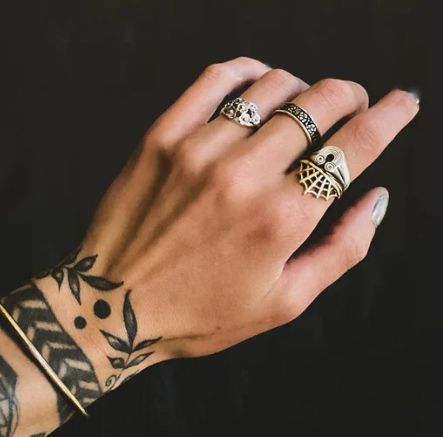 Charlotte Brass ring in half web design