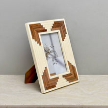 Load image into Gallery viewer, Bone &amp; Wood Photo Frame 4 X 6
