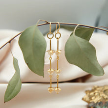 Load image into Gallery viewer, Pamela Earrings
