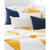 Load image into Gallery viewer, Triangle Quilt Throw - Mustard
