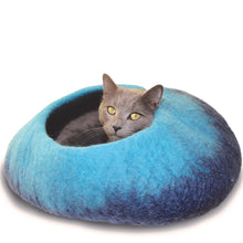 Load image into Gallery viewer, Ombre Wool Pet Cave
