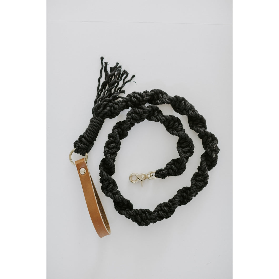Macrame Dog Leash :: Black Rope :: Light Brown Leather Handle