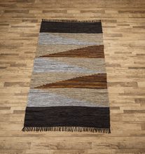 Load image into Gallery viewer, Geo Leather Chindi Rug
