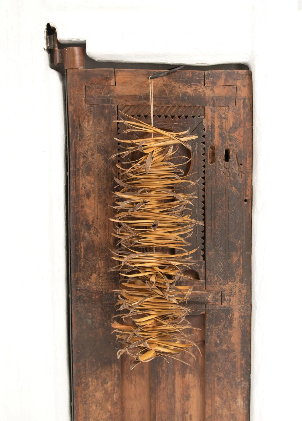 Dried Natural Coconut Palm Garland