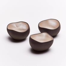 Load image into Gallery viewer, Anoq - Set of 3 Pearlescent Candle Holders
