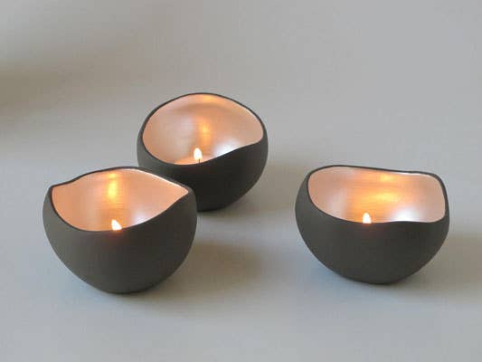 Anoq - Set of 3 Pearlescent Candle Holders