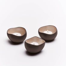 Load image into Gallery viewer, Anoq - Set of 3 Pearlescent Candle Holders
